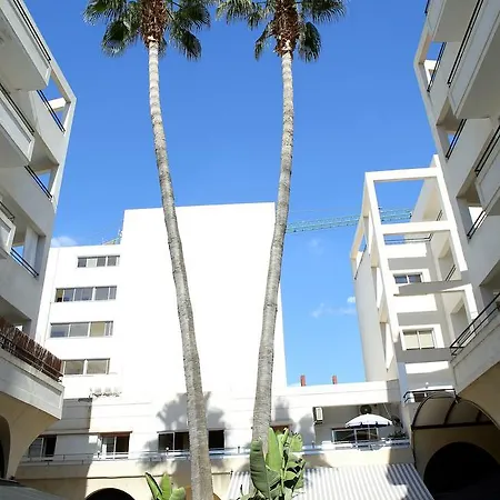 Penelope Court 102 * Larnaca