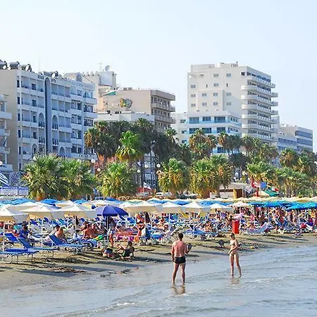 Апартаменты Penelope Court 102 *