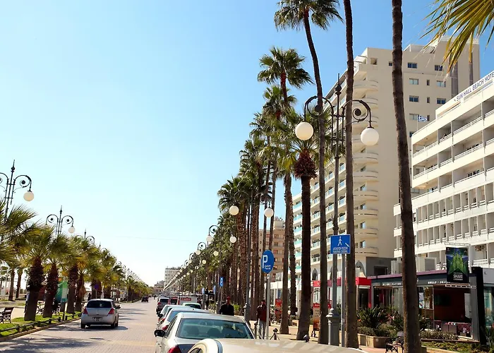 Penelope Court 102 アパート *