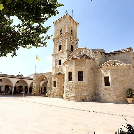 Διαμέρισμα Penelope Court 102 *