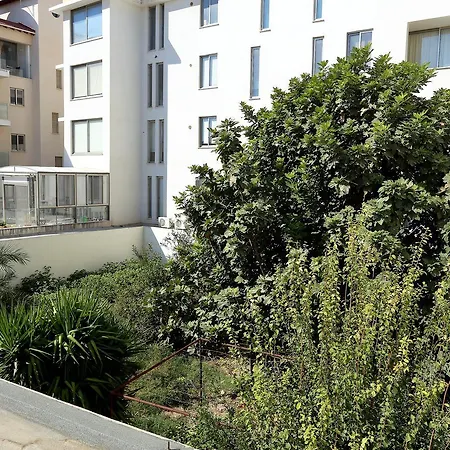 Penelope Court 102 Apartamento Lárnaca