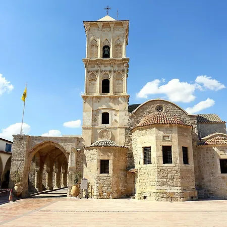 Penelope Court 102 Apartment *