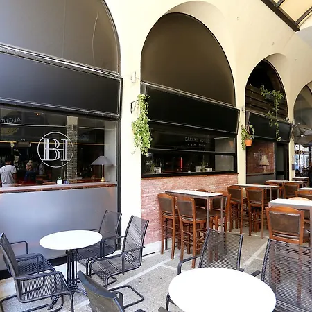 Penelope Court 102 Apartment *