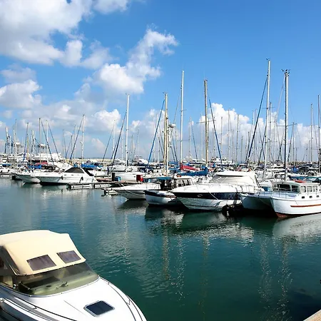 Penelope Court 102 *