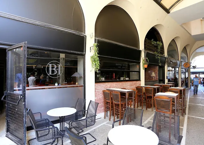 Penelope Court 102 Διαμέρισμα *